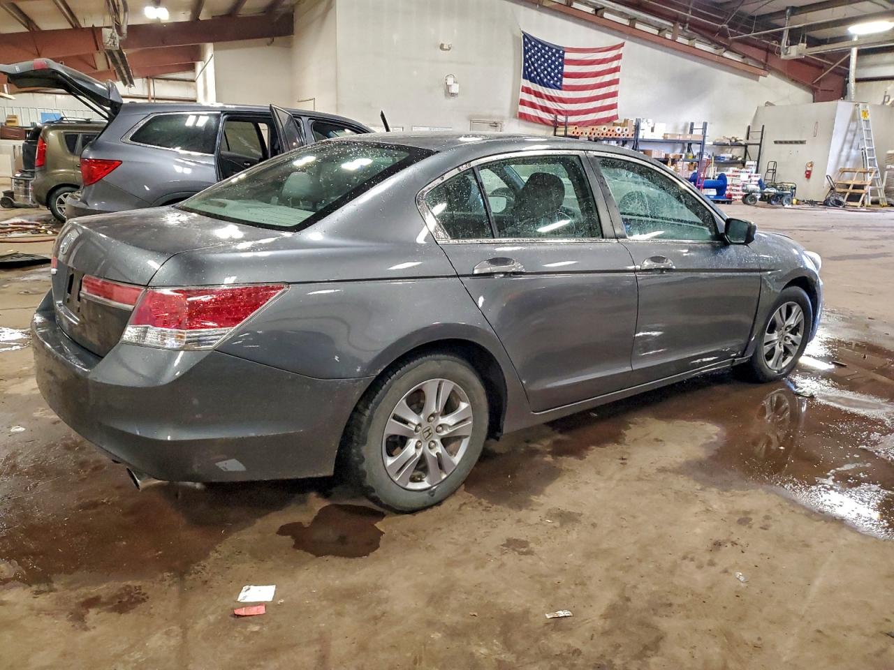 2011 HONDA ACCORD LXP photo 3