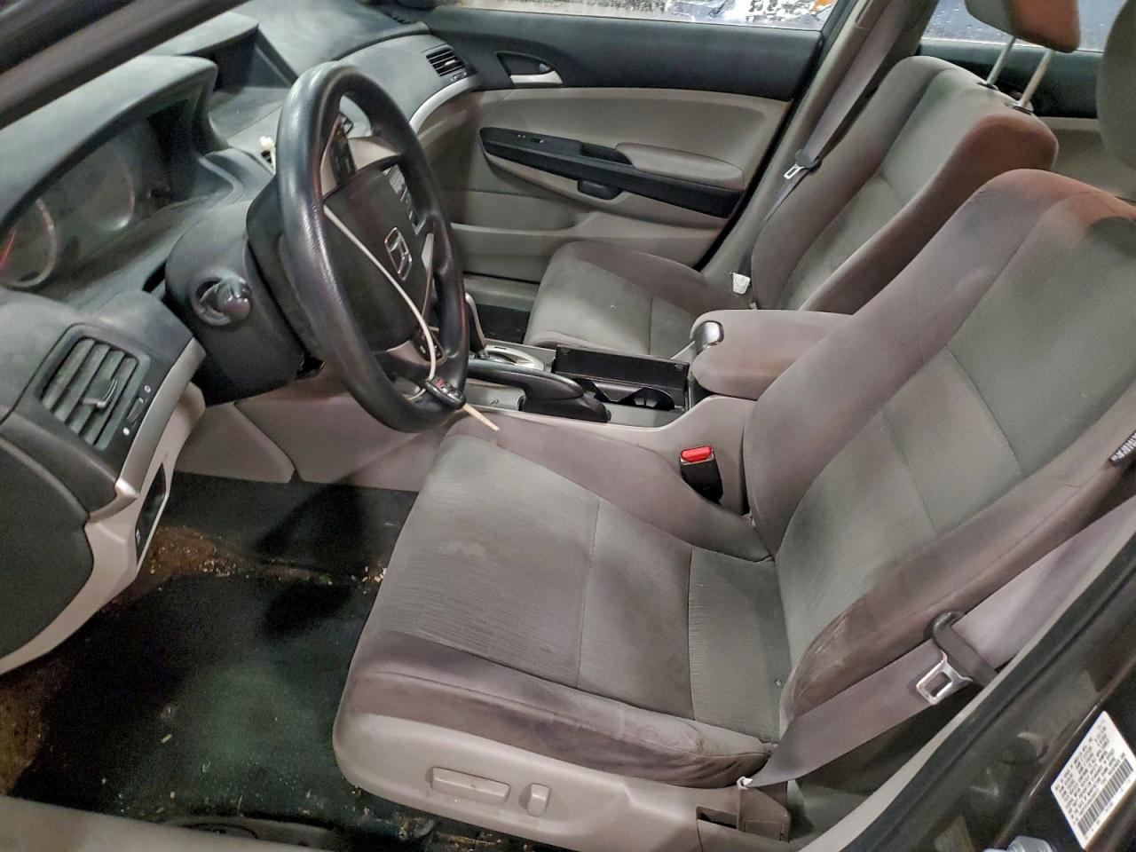 2011 HONDA ACCORD LXP photo 7