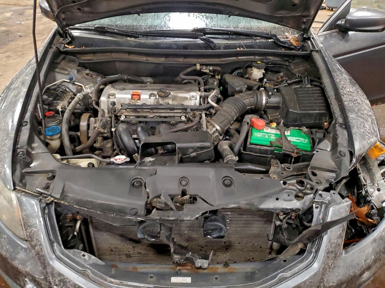 2011 HONDA ACCORD LXP photo 11
