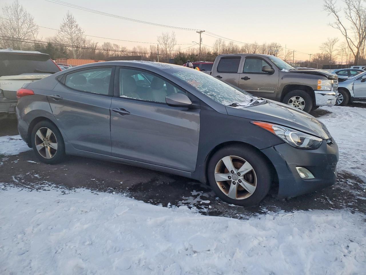 2013 HYUNDAI ELANTRA GLS photo 4