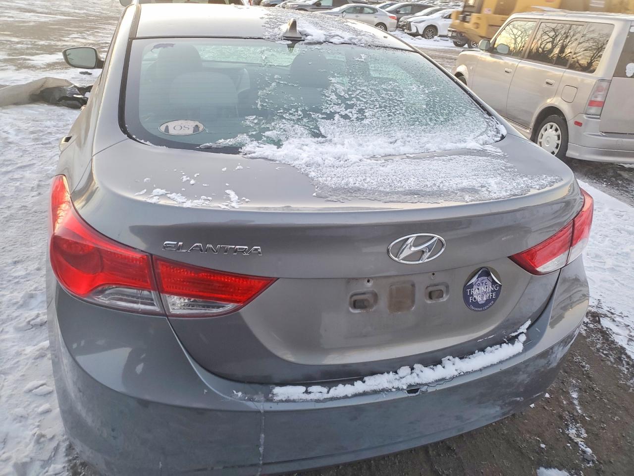 2013 HYUNDAI ELANTRA GLS photo 6