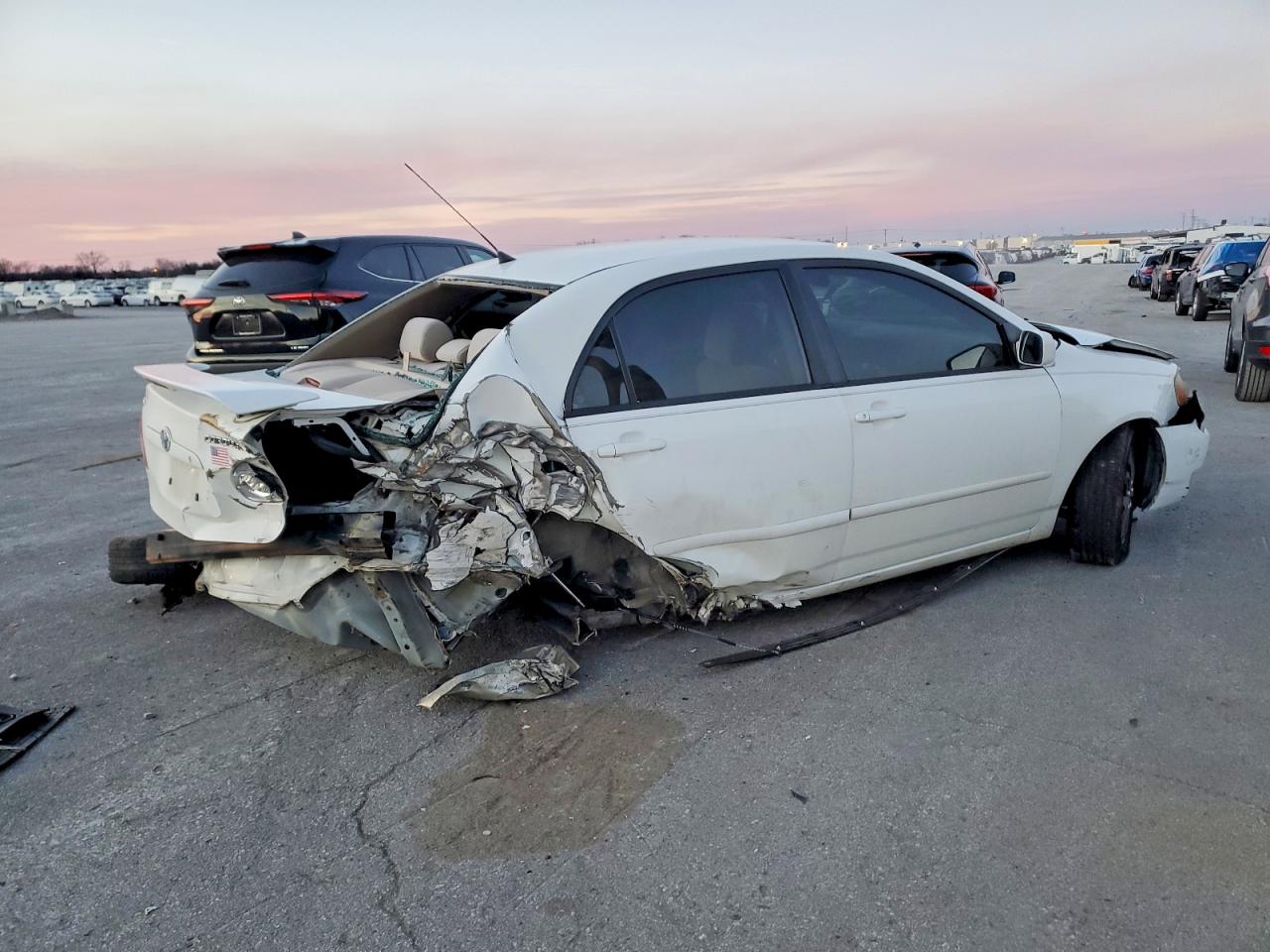 2006 TOYOTA COROLLA CE photo 3
