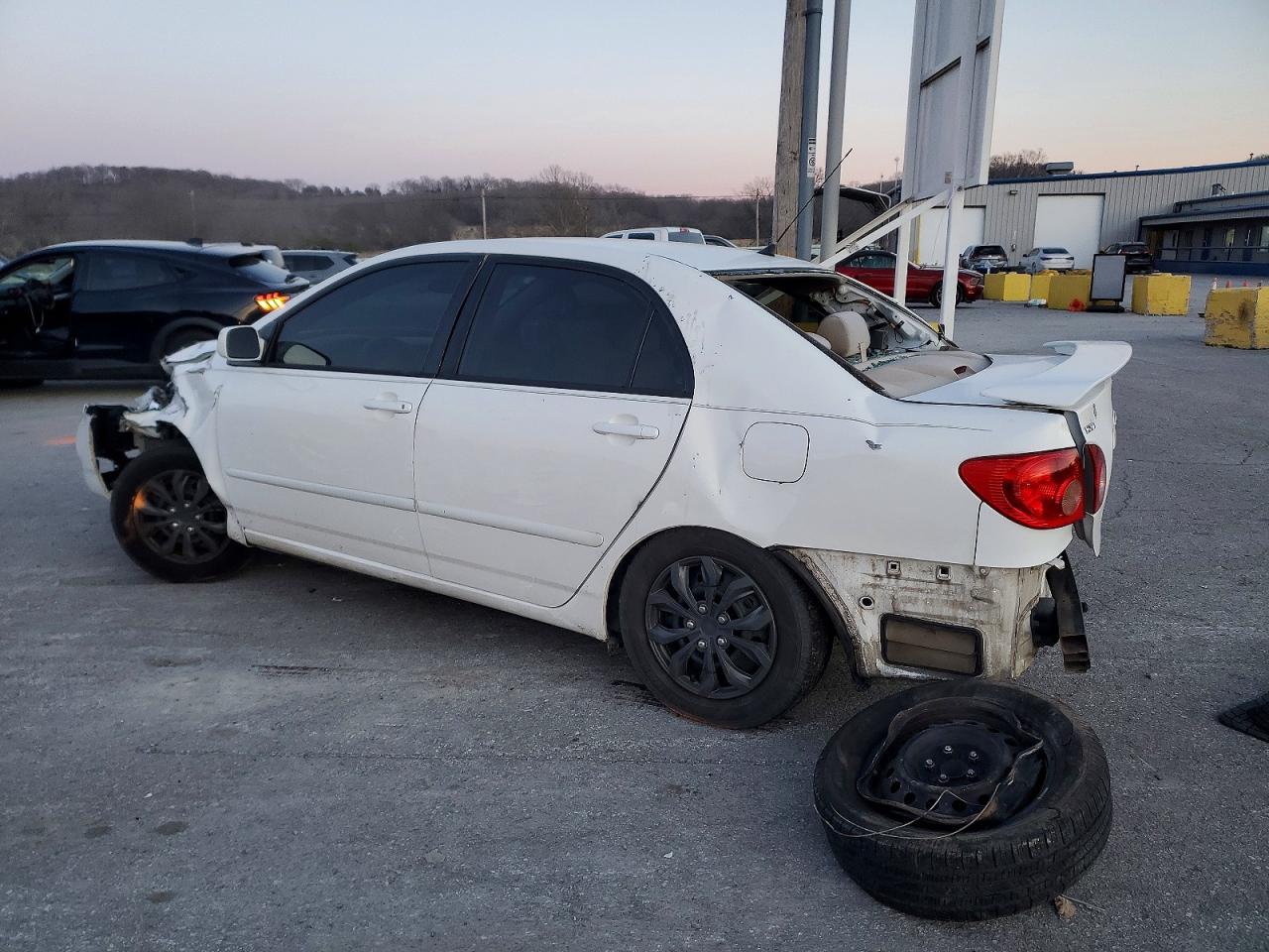 2006 TOYOTA COROLLA CE photo 2