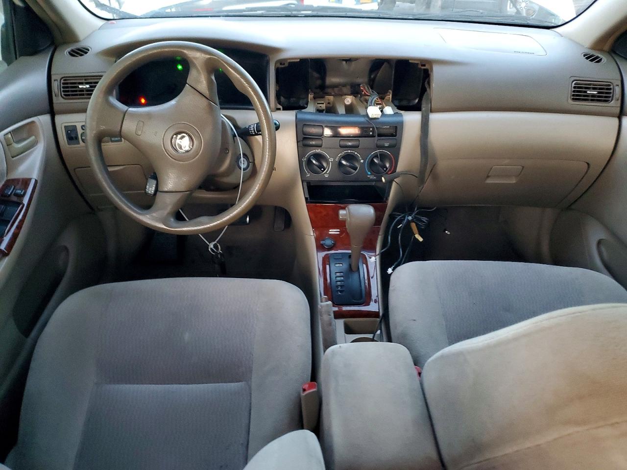 2006 TOYOTA COROLLA CE photo 8