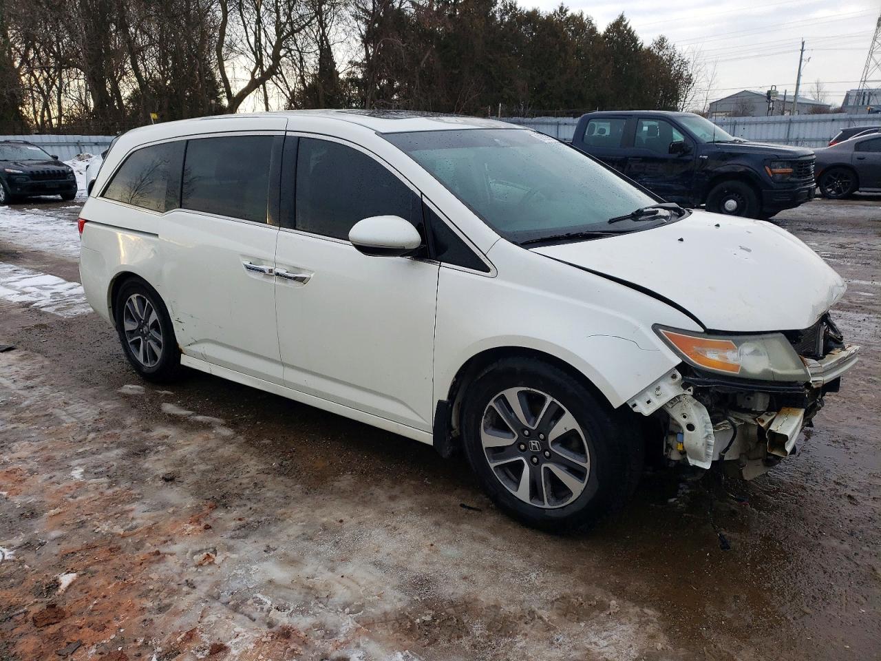2014 HONDA ODYSSEY TOURING photo 4