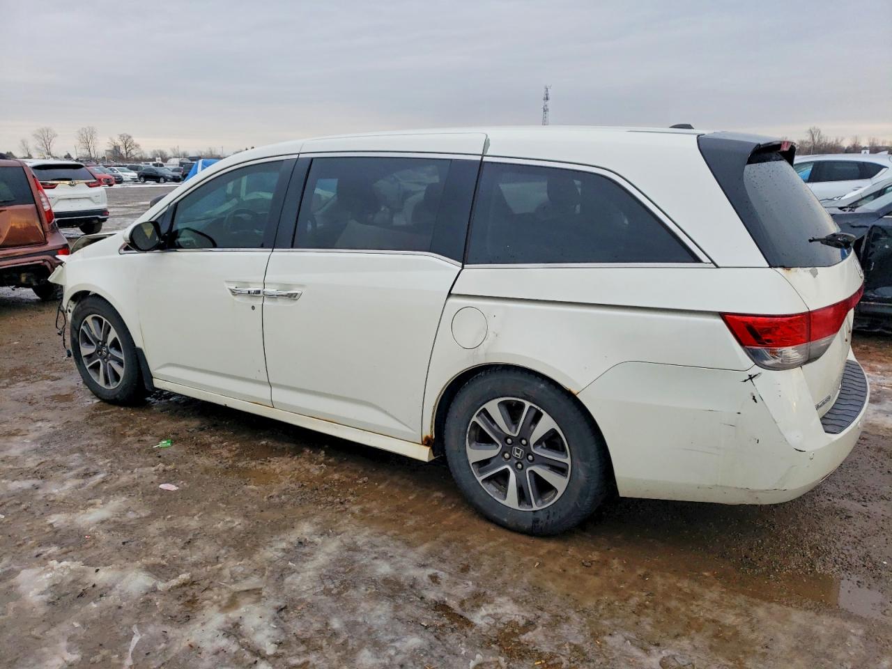 2014 HONDA ODYSSEY TOURING photo 2