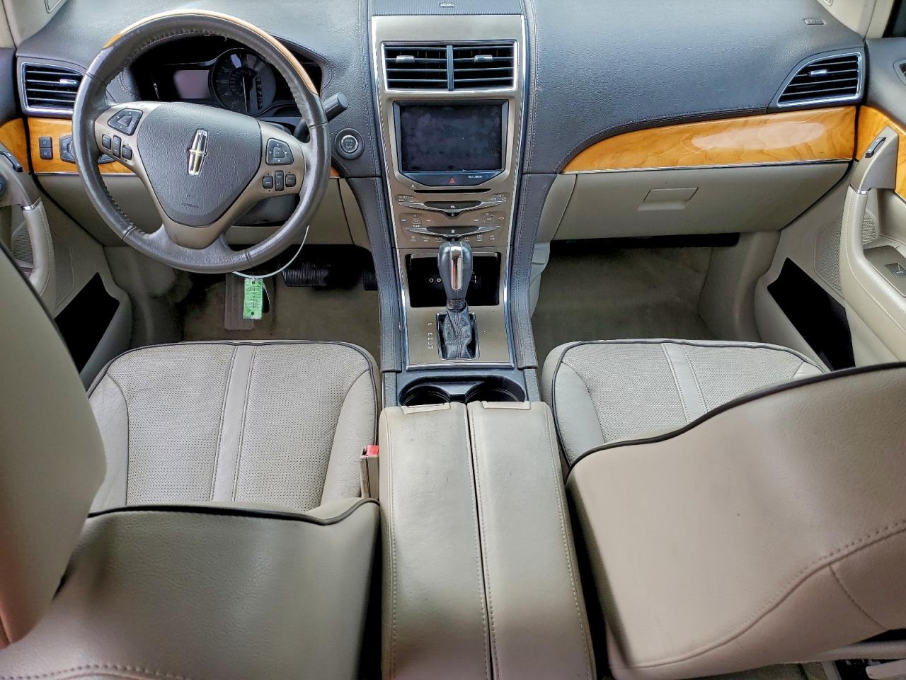 2011 LINCOLN MKX photo 8
