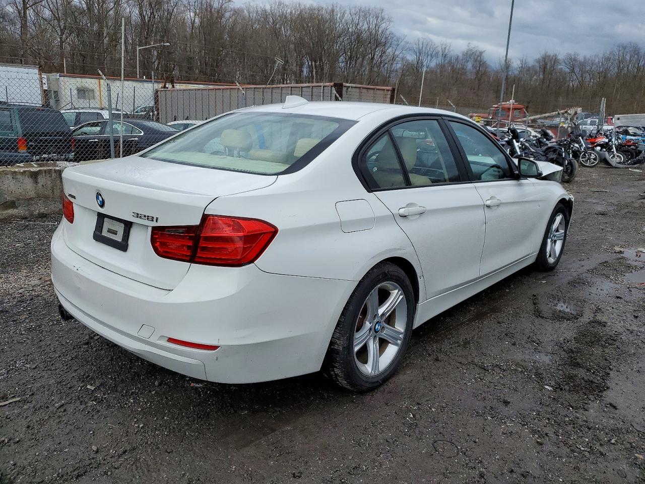 2013 BMW 328 XI photo 3