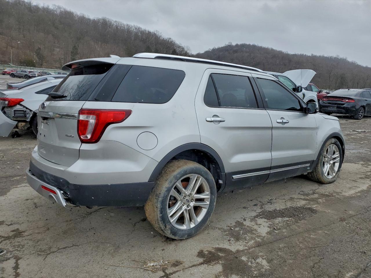 2017 FORD EXPLORER LIMITED photo 3
