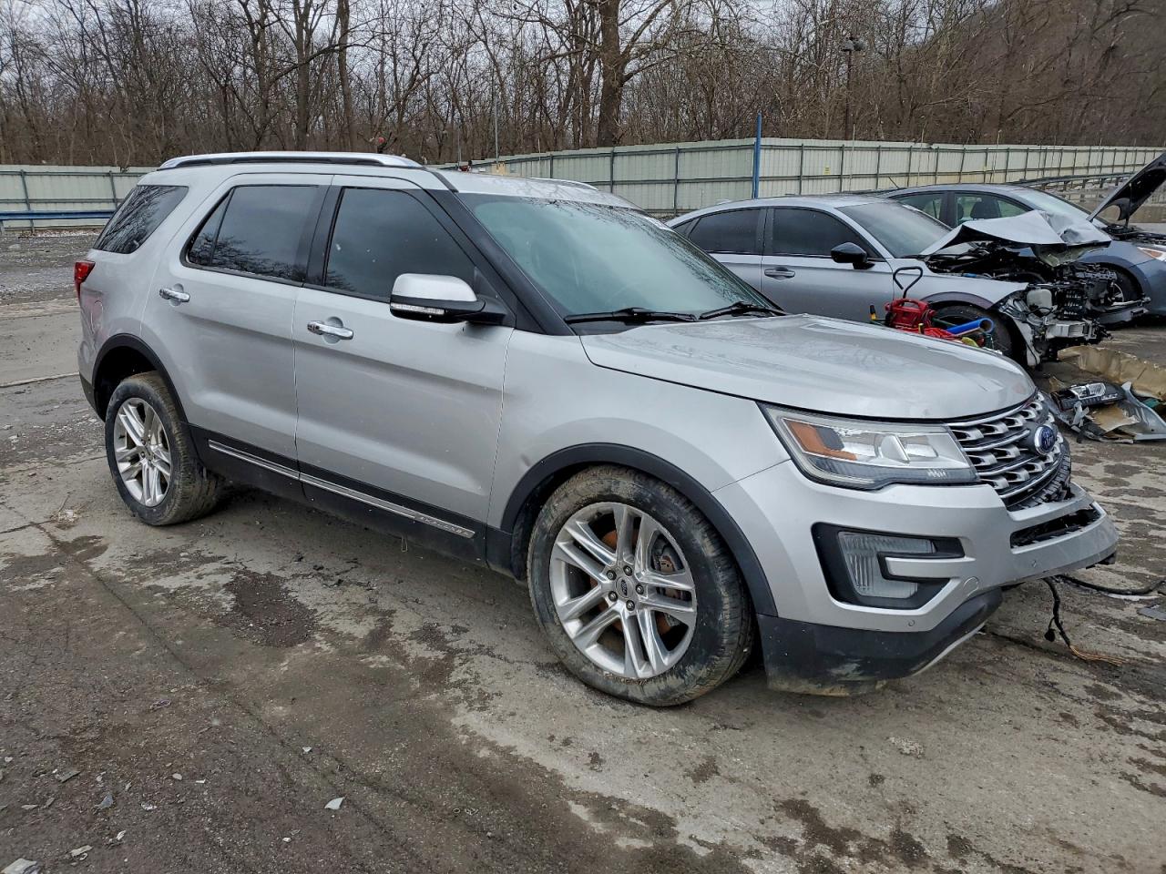 2017 FORD EXPLORER LIMITED photo 4