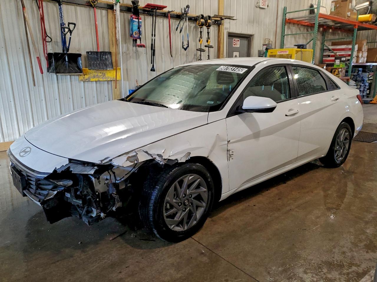 2024 HYUNDAI ELANTRA