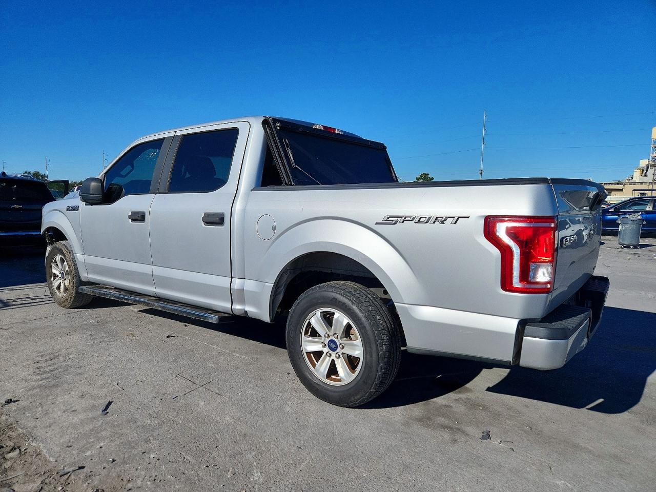 2015 FORD F150 SUPERCREW photo 2