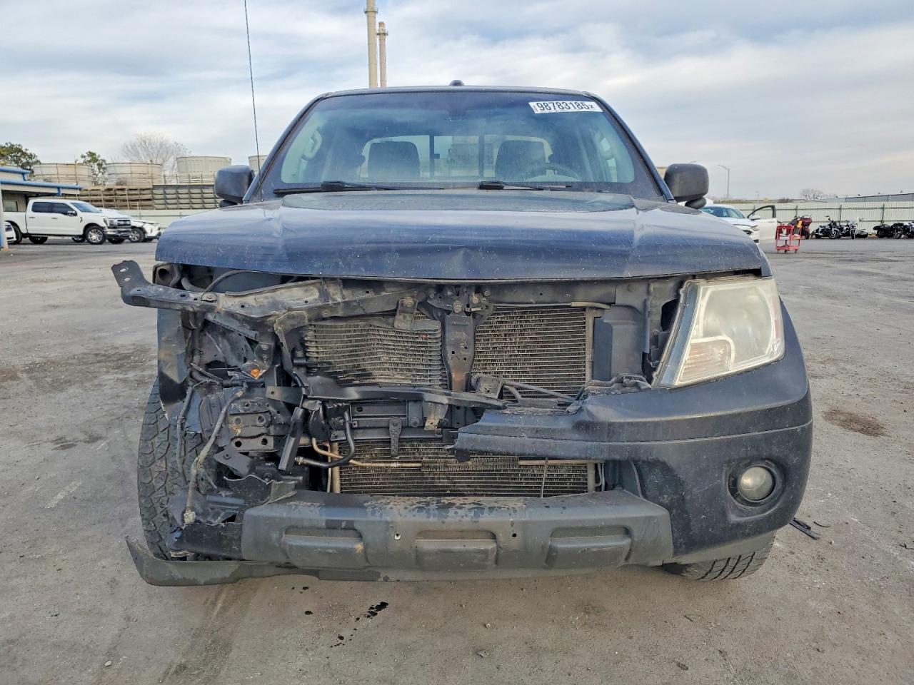2017 NISSAN FRONTIER S photo 5