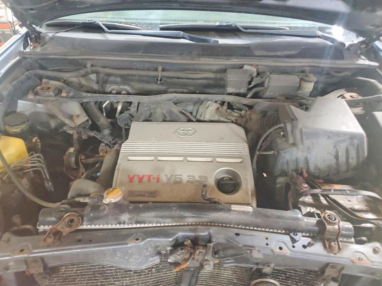 2004 TOYOTA HIGHLANDER photo 12