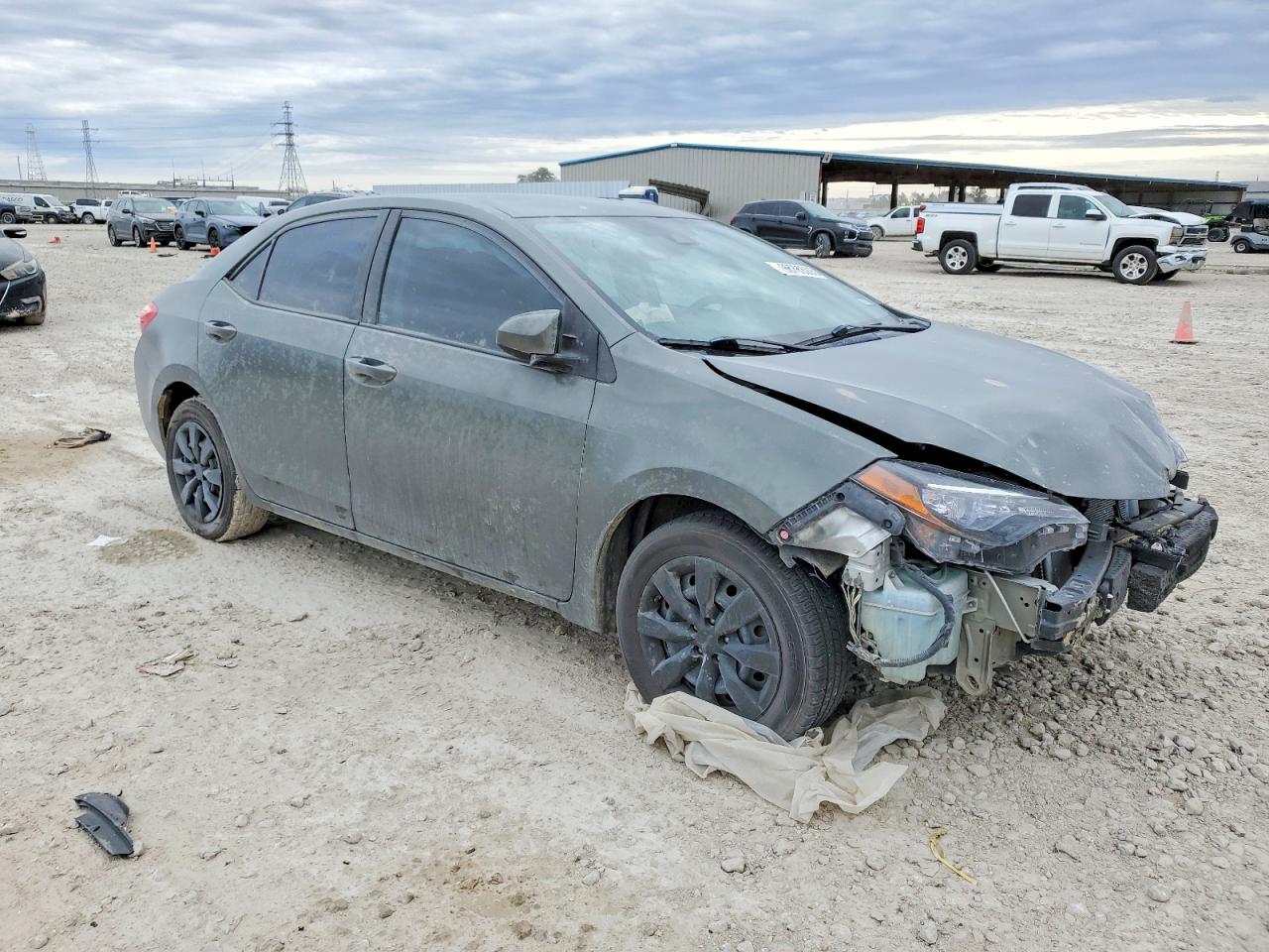 2017 TOYOTA COROLLA L photo 4