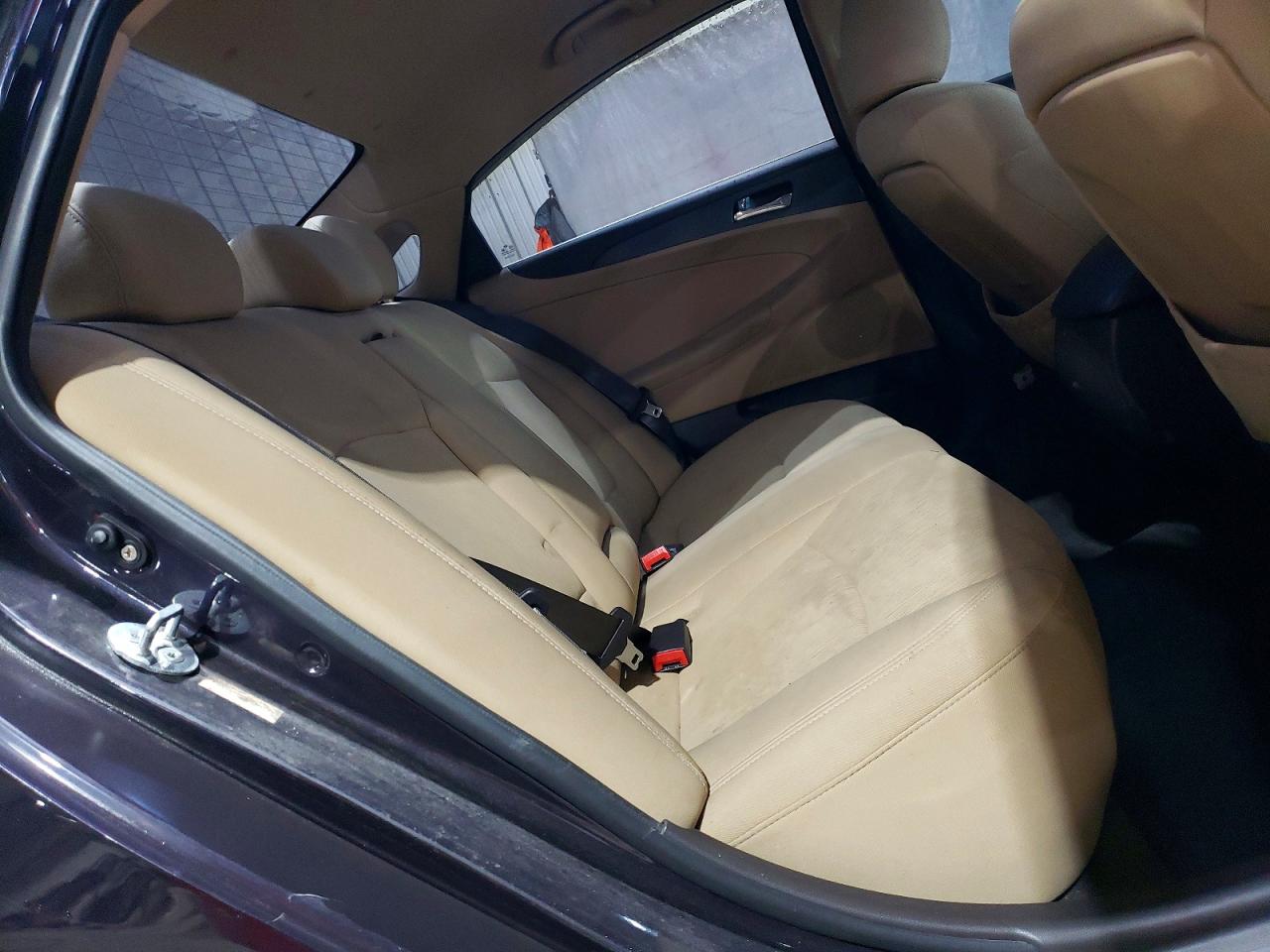 2011 HYUNDAI SONATA GLS photo 10