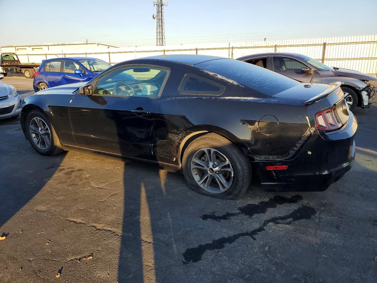 2014 FORD MUSTANG photo 2