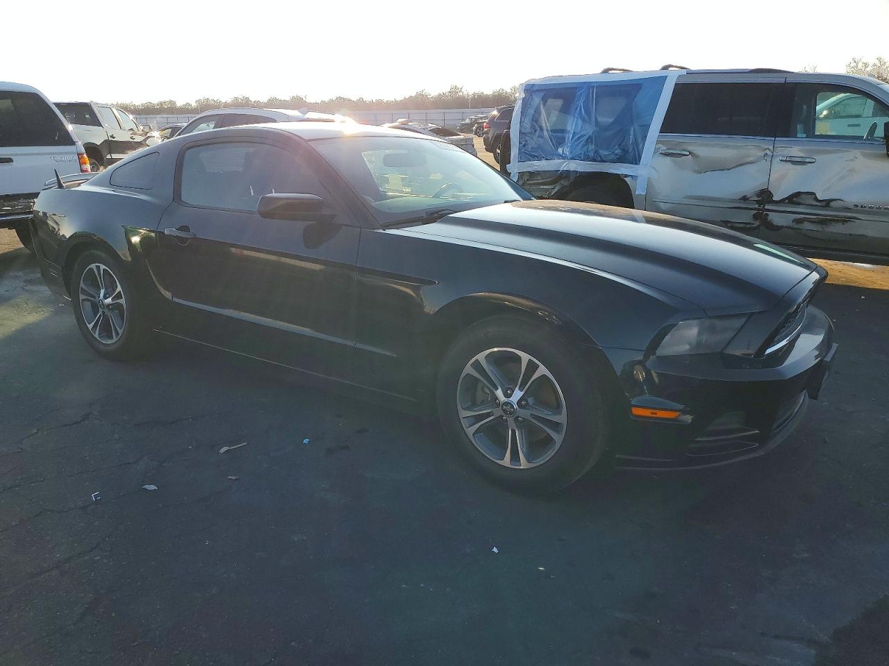 2014 FORD MUSTANG photo 4