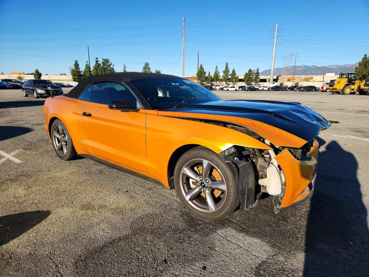 2017 FORD MUSTANG photo 4