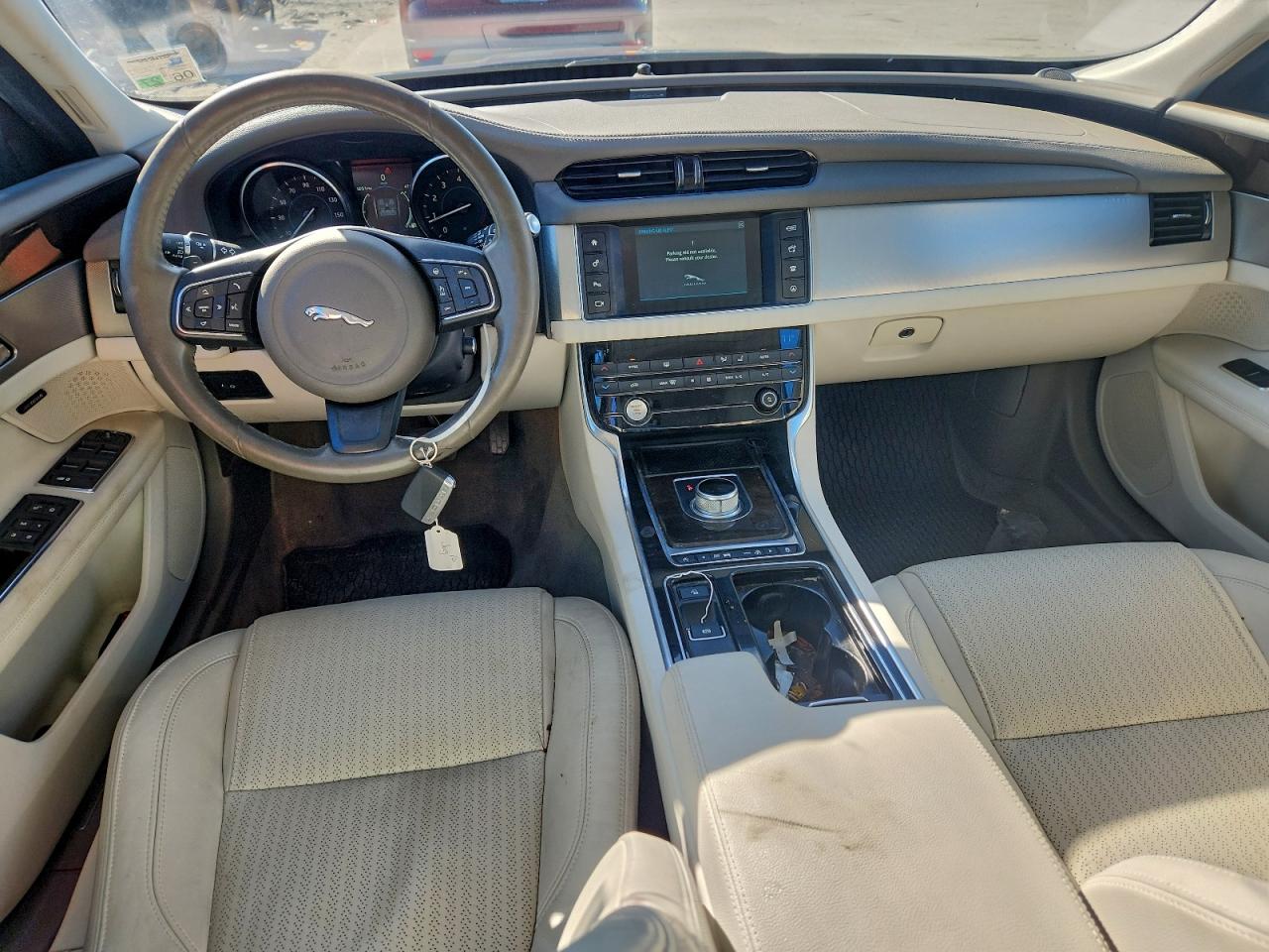 2016 JAGUAR XF PRESTIGE photo 8