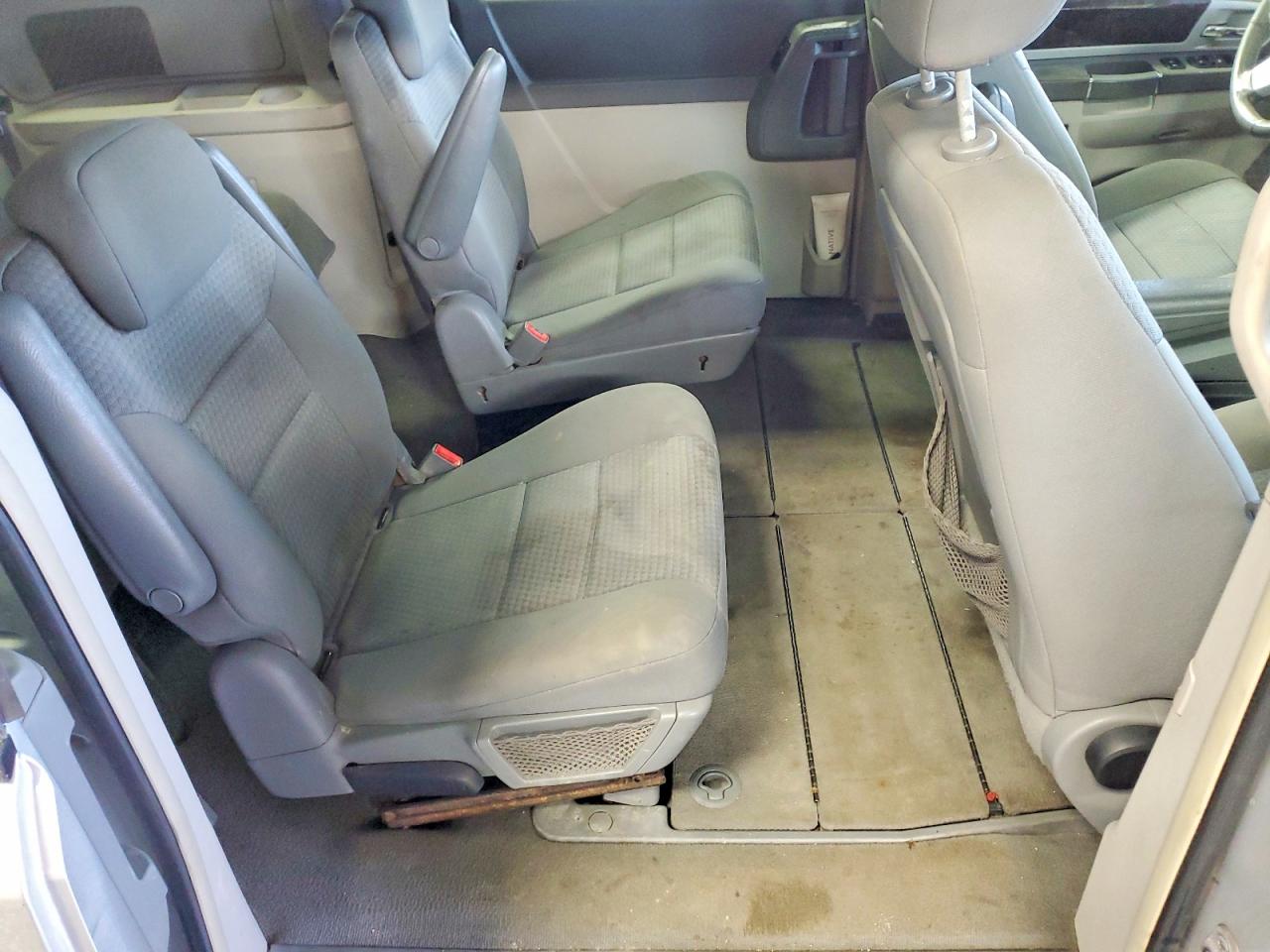 2010 DODGE GRAND CARAVAN SXT photo 11