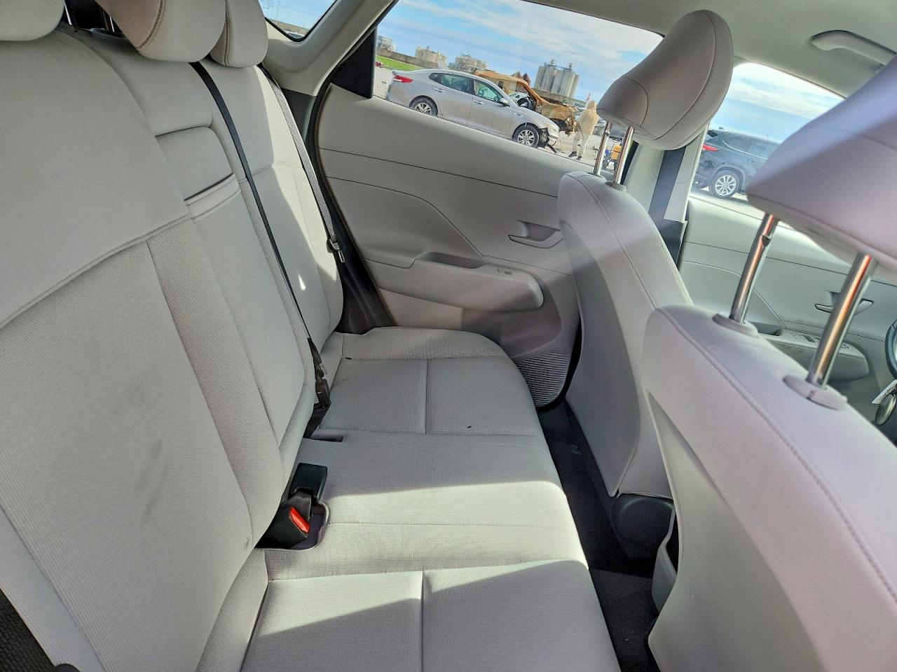 2024 HYUNDAI KONA SEL photo 11