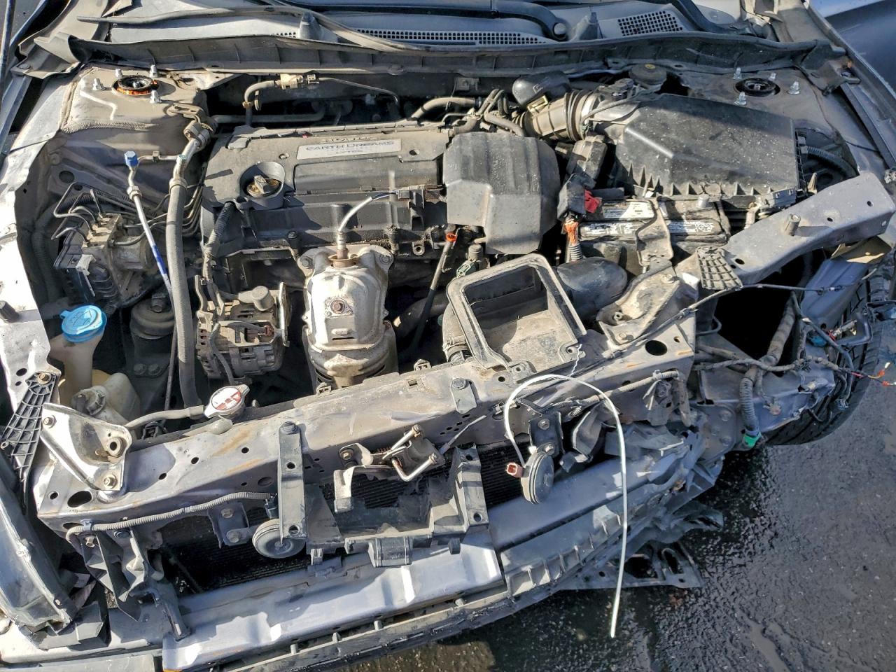 2013 HONDA ACCORD LX photo 11