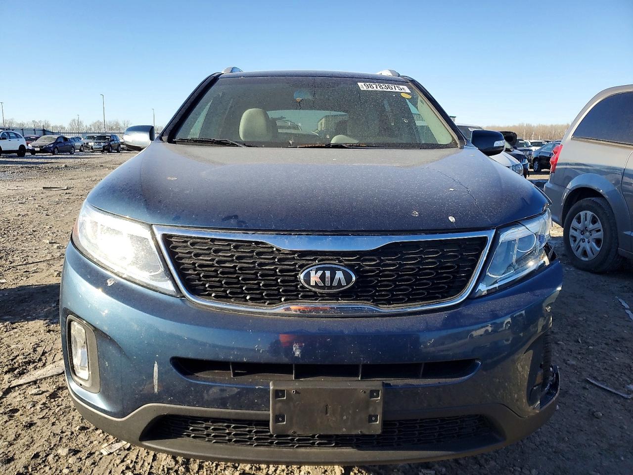 2014 KIA SORENTO LX photo 5