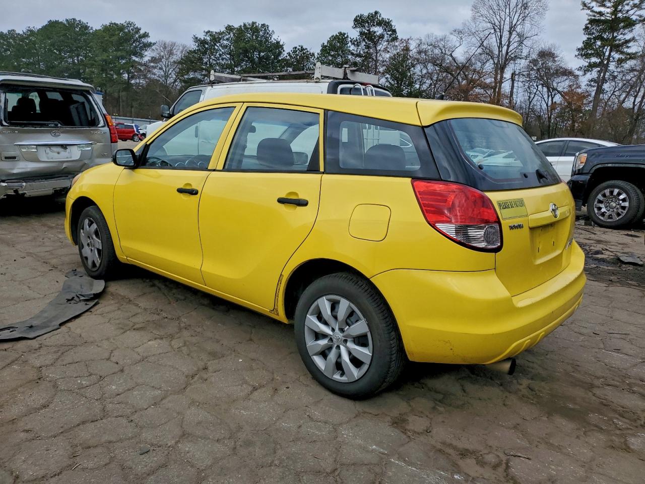 2004 TOYOTA COROLLA MATRIX XR photo 2