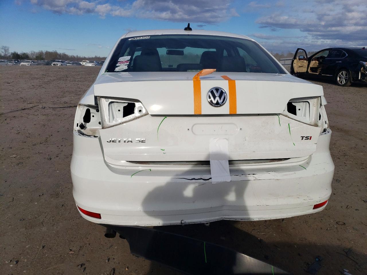2017 VOLKSWAGEN JETTA SE photo 6