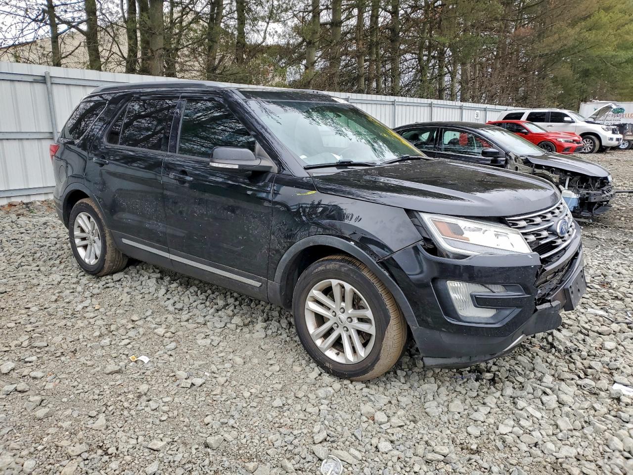 2016 FORD EXPLORER XLT photo 4