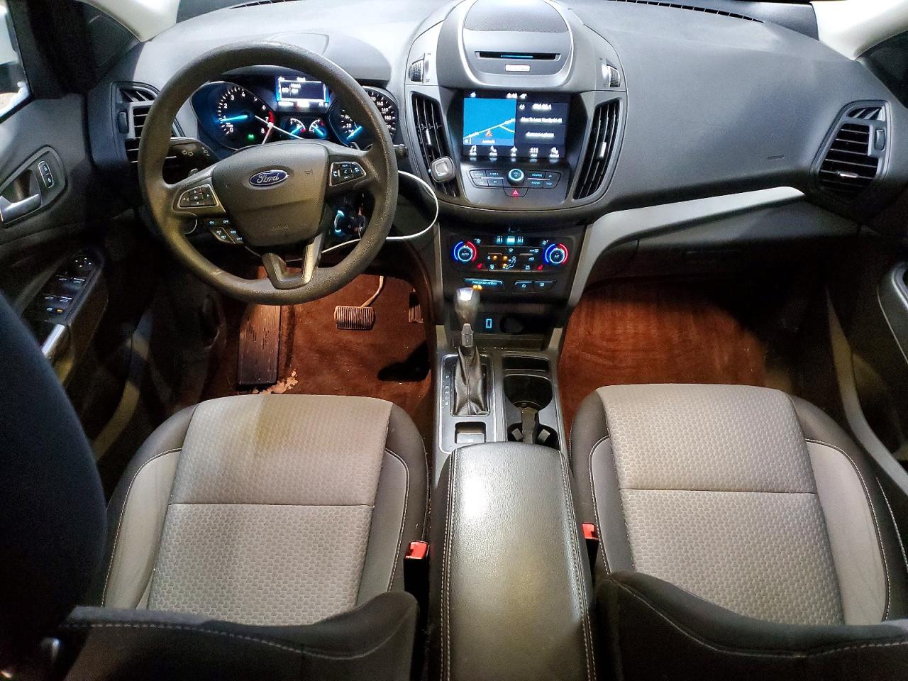 2017 FORD ESCAPE SE photo 8