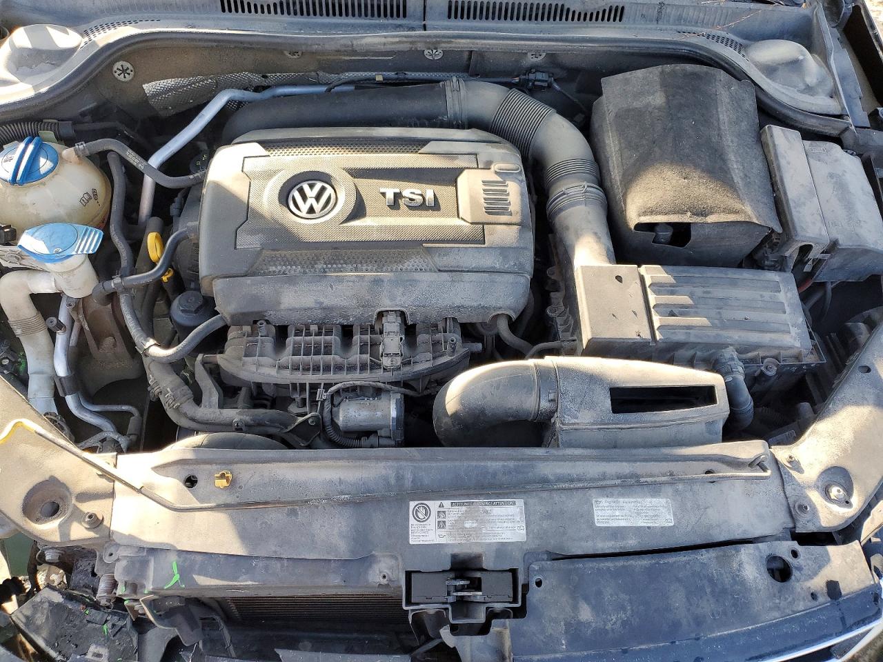 2015 VOLKSWAGEN JETTA SE photo 21