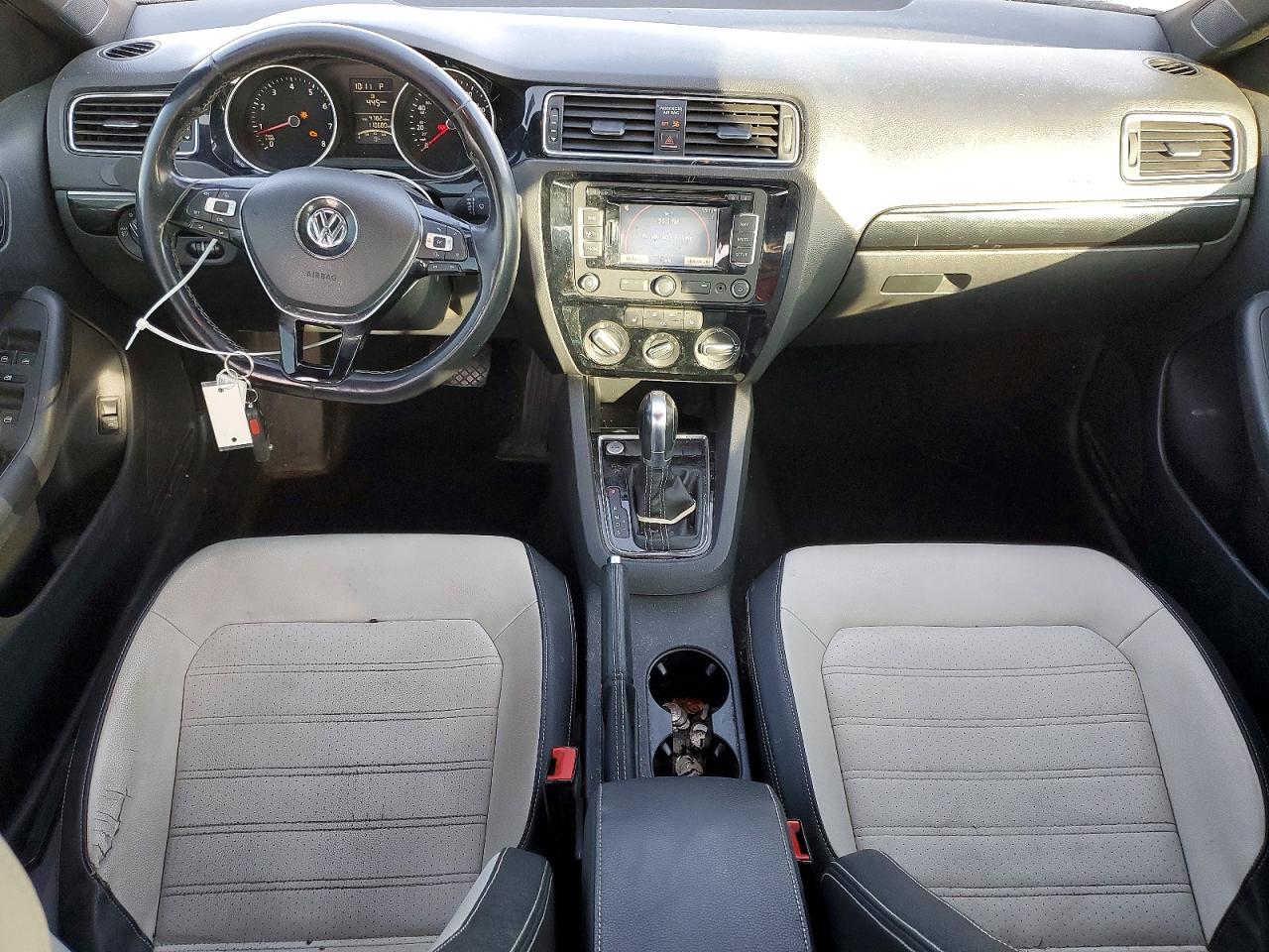 2015 VOLKSWAGEN JETTA SE photo 15