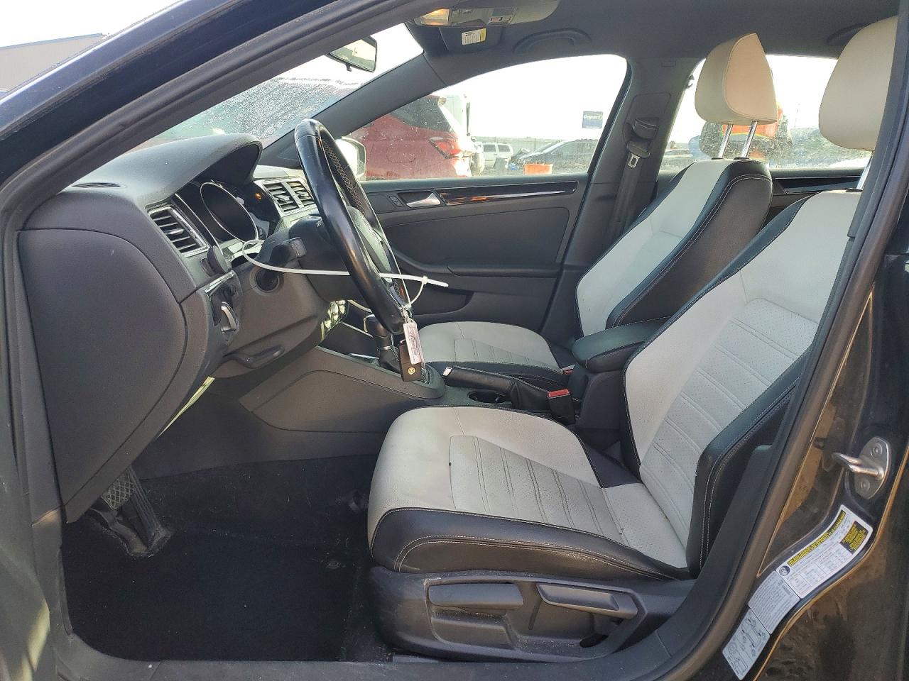 2015 VOLKSWAGEN JETTA SE photo 13