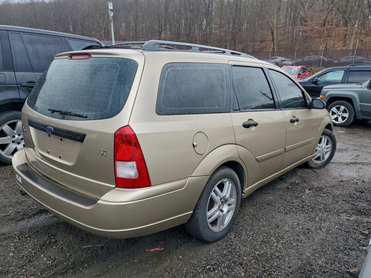 2001 FORD FOCUS SE photo 3