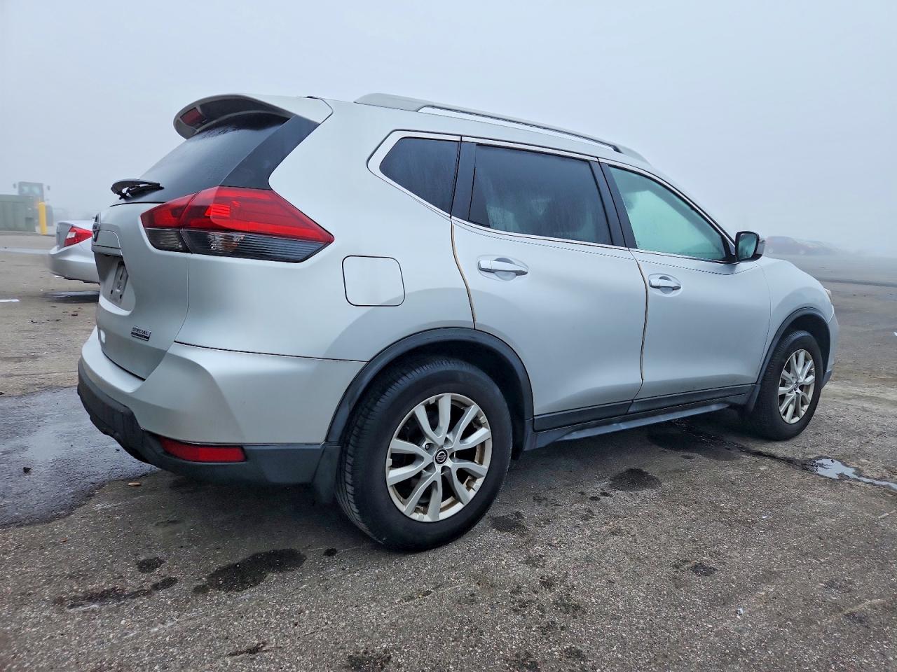 2019 NISSAN ROGUE S photo 3