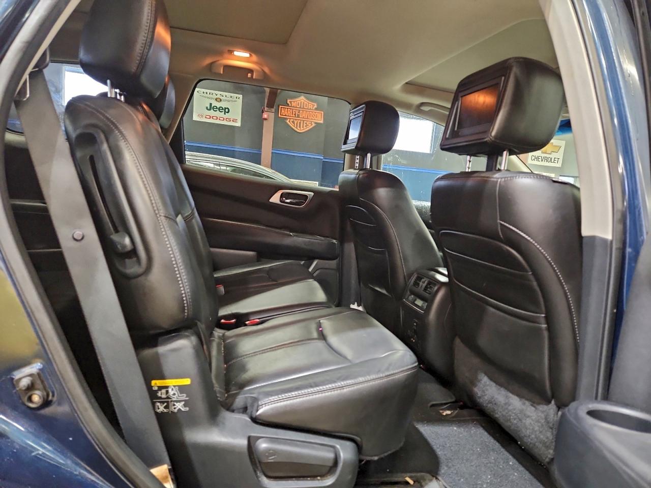 2013 NISSAN PATHFINDER S photo 11