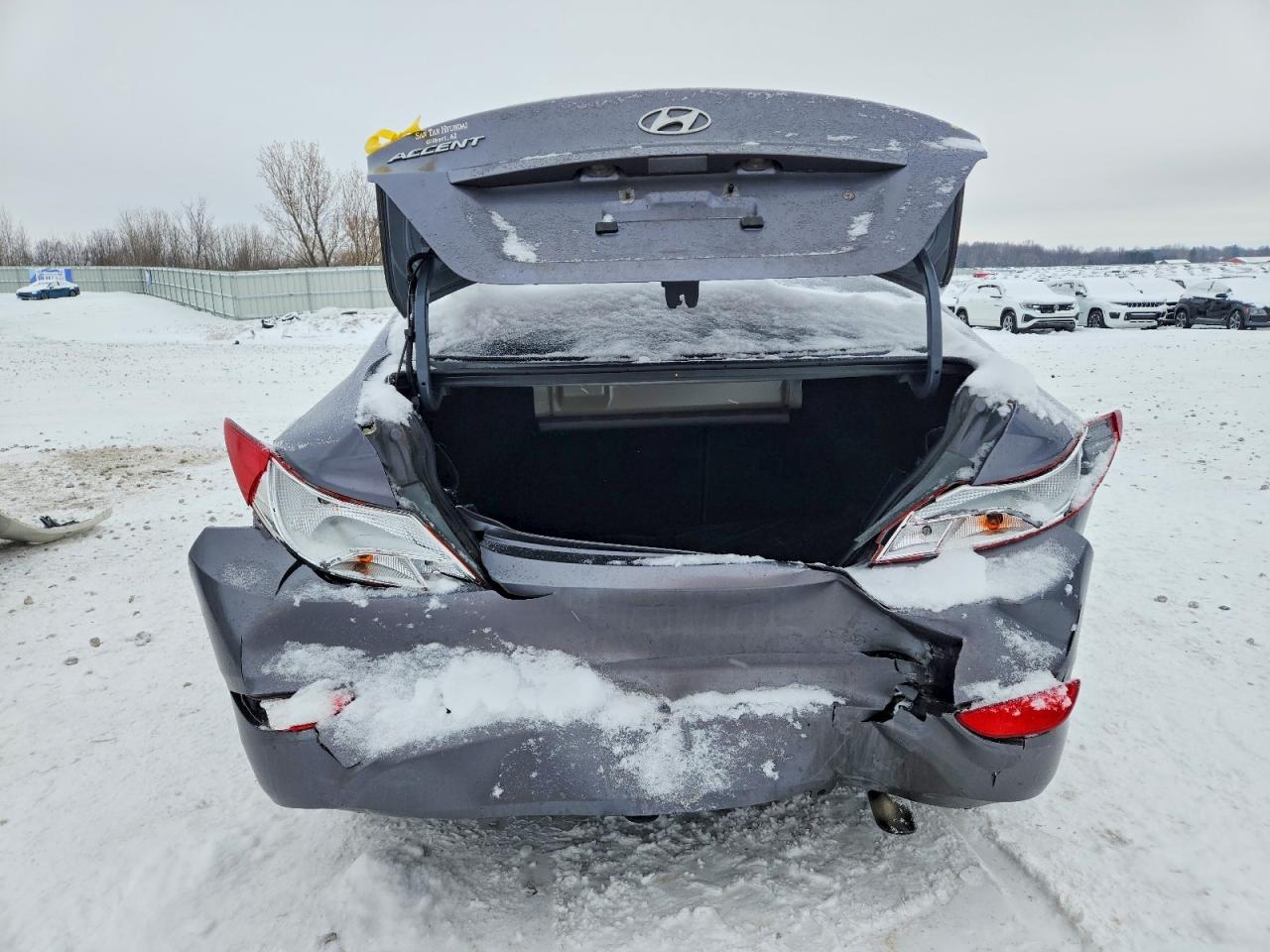 2016 HYUNDAI ACCENT SE photo 6