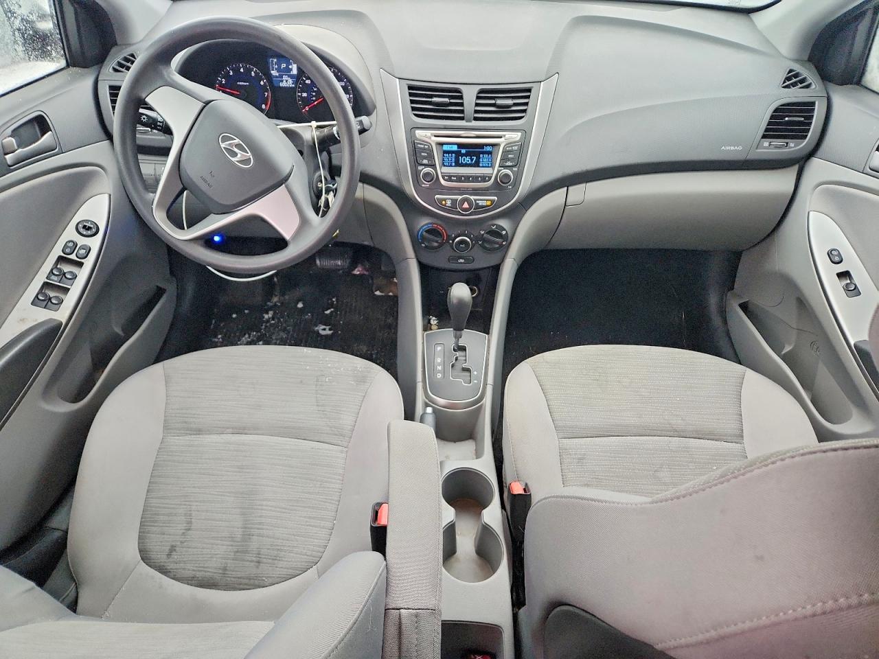 2016 HYUNDAI ACCENT SE photo 8