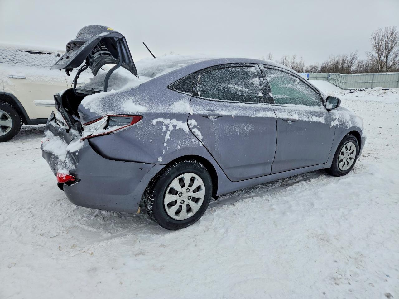 2016 HYUNDAI ACCENT SE photo 3