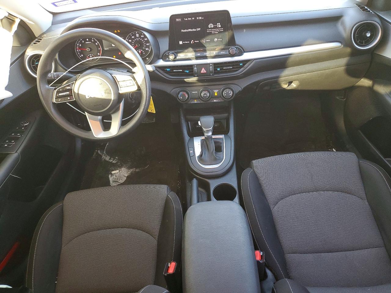 2024 KIA FORTE LX photo 15