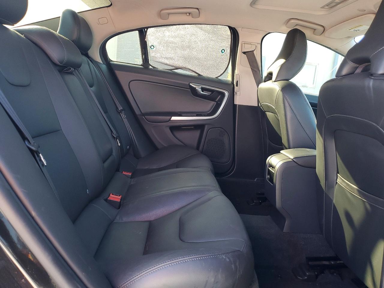2015 VOLVO S60 PREMIER photo 10