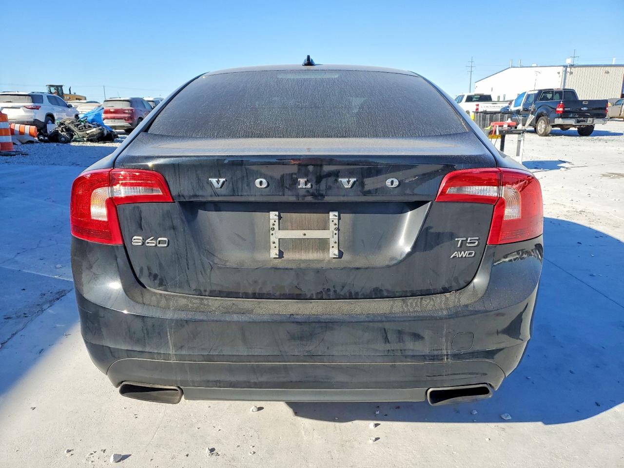 2015 VOLVO S60 PREMIER photo 6