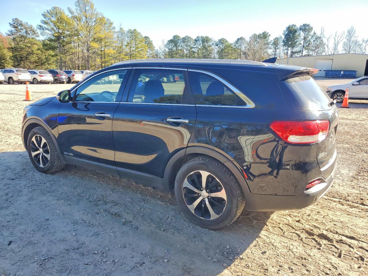 2016 KIA SORENTO photo 2