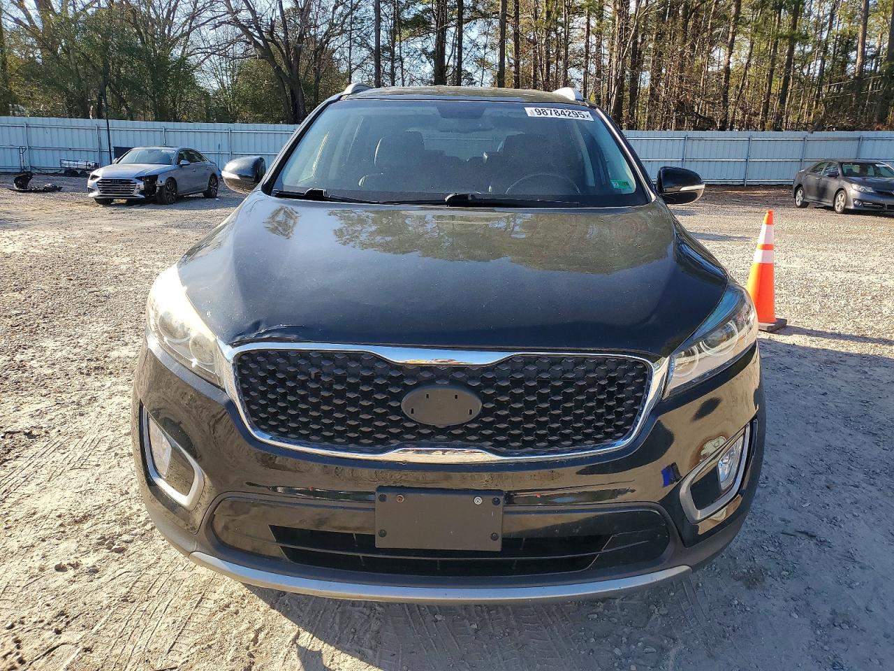 2016 KIA SORENTO photo 5