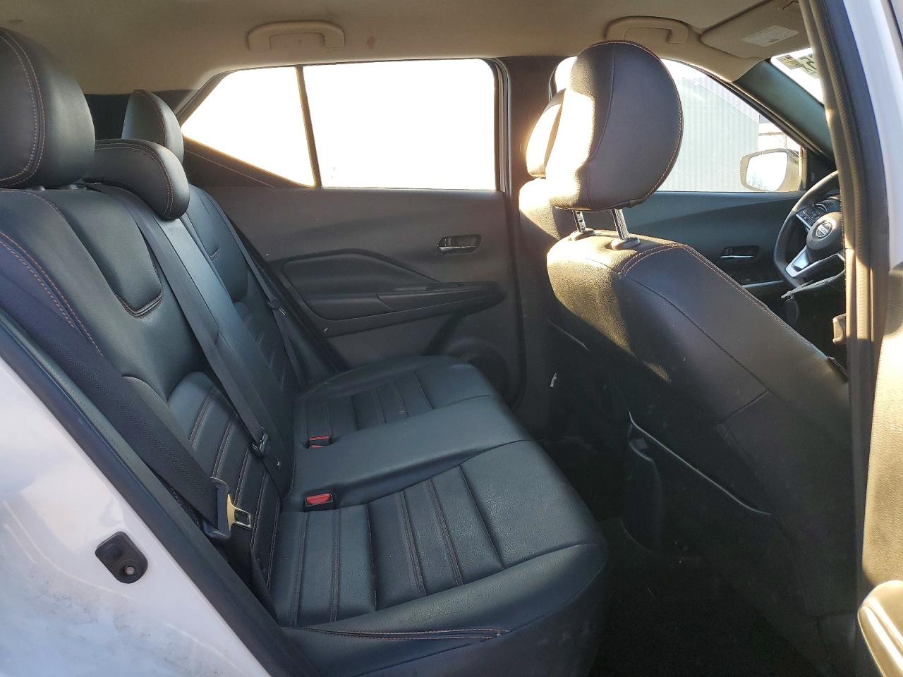 2019 NISSAN KICKS S photo 11