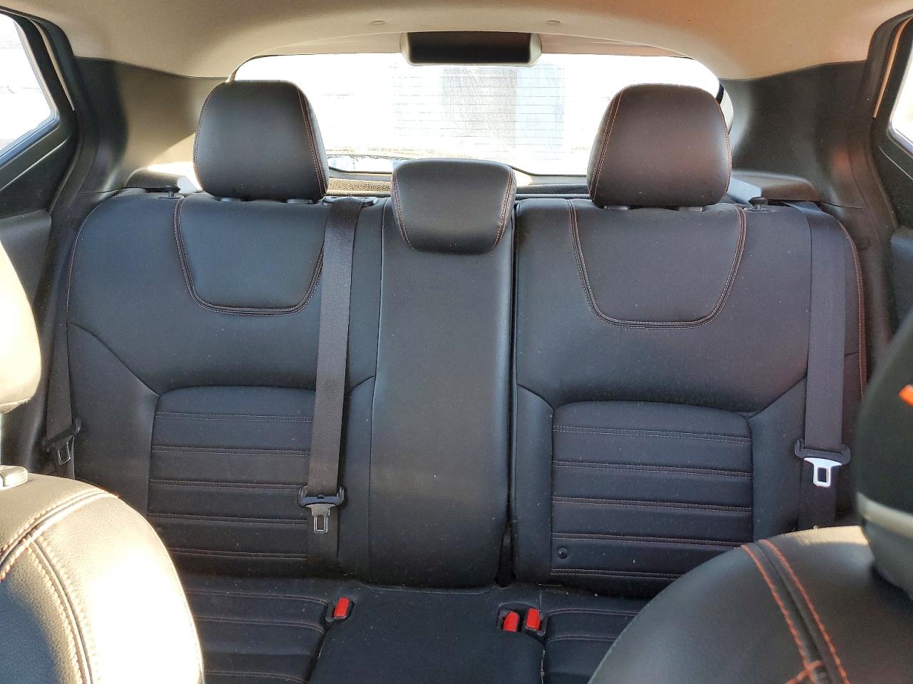 2019 NISSAN KICKS S photo 10