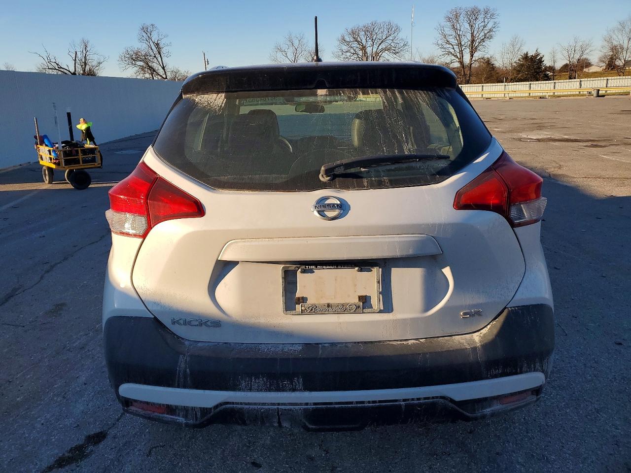 2019 NISSAN KICKS S photo 6