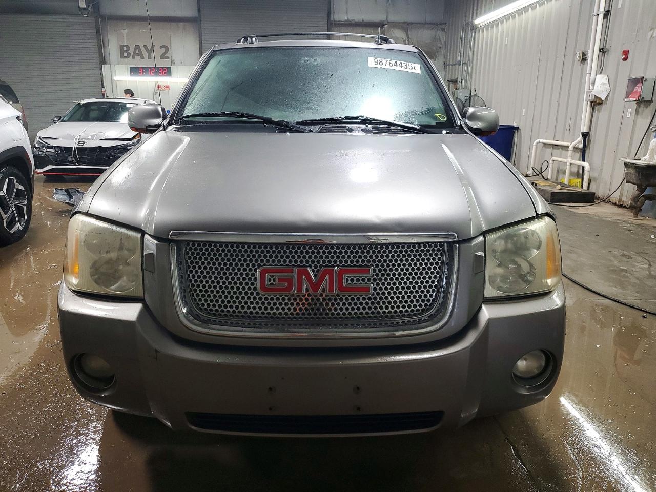 2005 GMC ENVOY DENALI photo 5